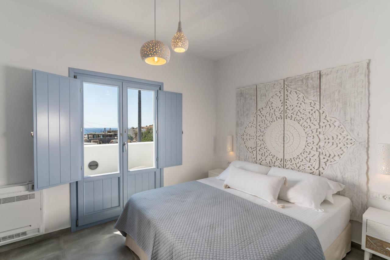 Santorossa Luxury Villas Emporio  Екстериор снимка