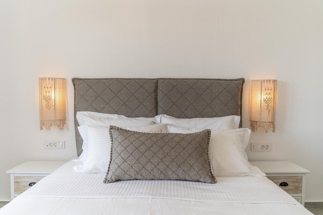 Santorossa Luxury Villas Emporio  Екстериор снимка