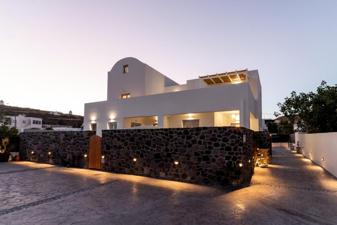 Santorossa Luxury Villas Emporio  Екстериор снимка