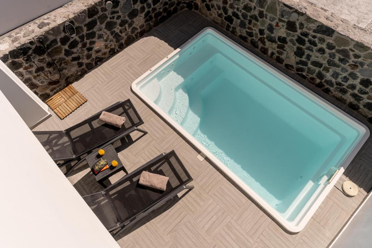 Santorossa Luxury Villas Emporio  Екстериор снимка